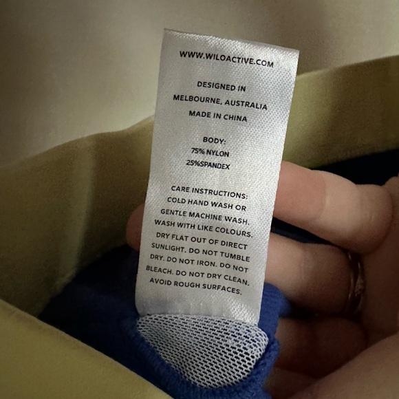 Willow Blue and Yellow Activewear Top - Picture 4 of 5